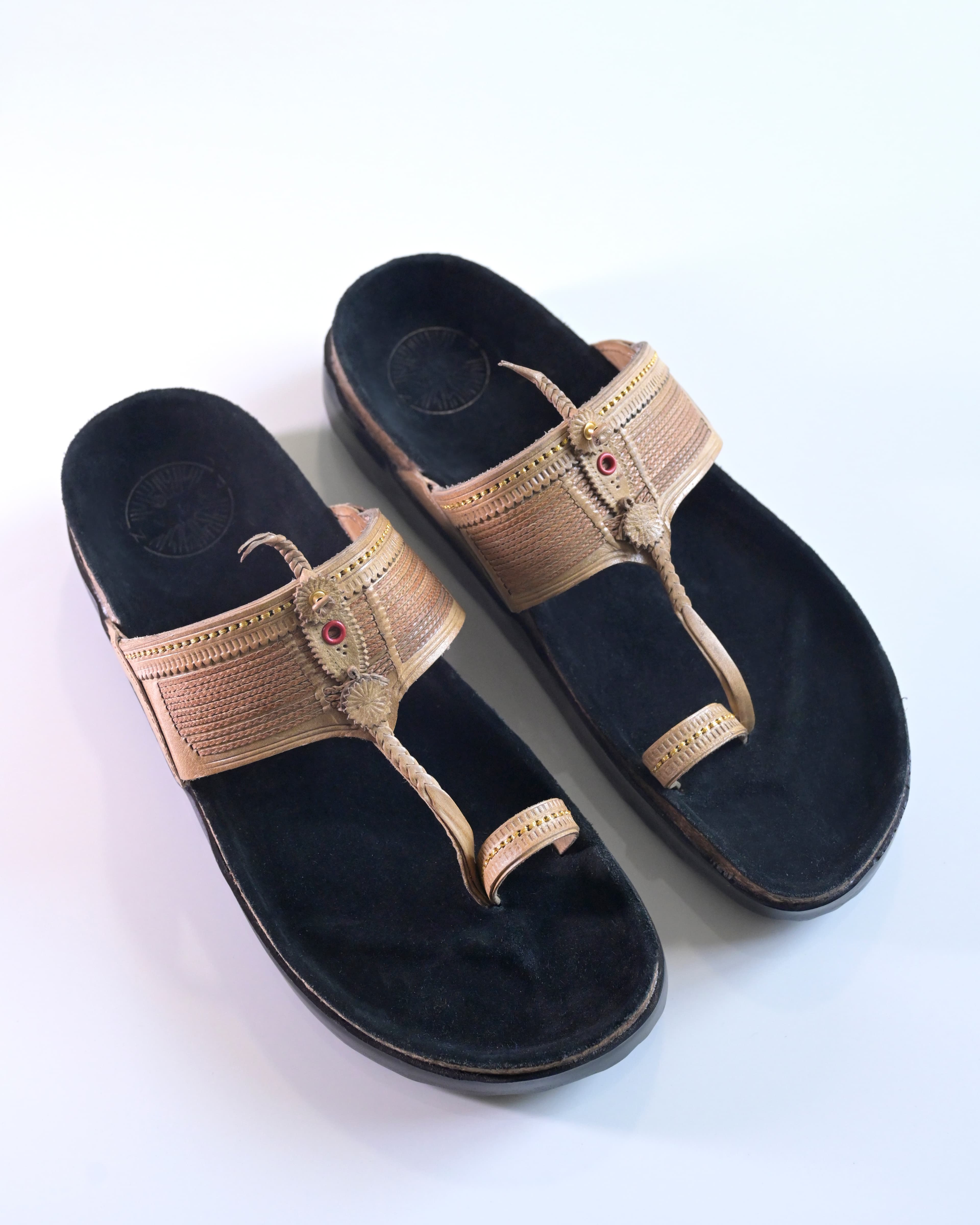 AADI//आदि/001 alternate view 2